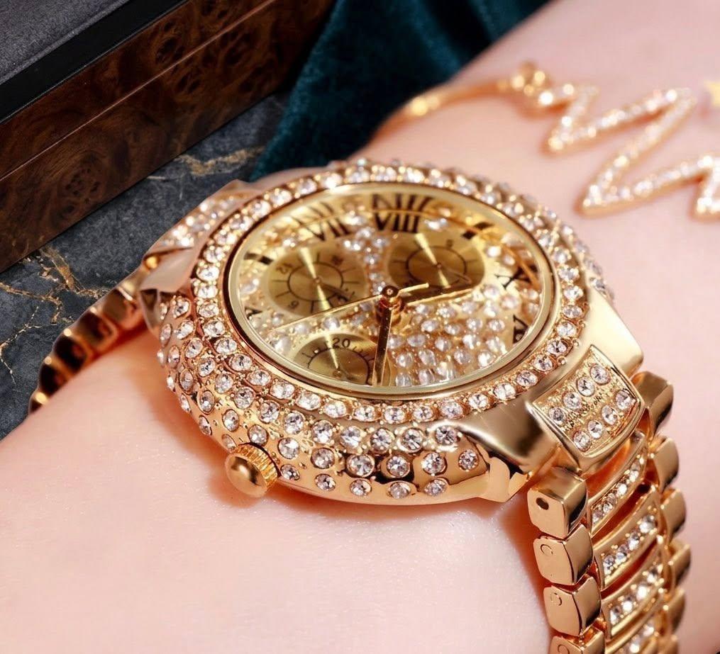 BW Golden Watch with Bracelet